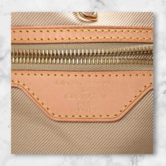 Louis Vuitton Denim Neverfull MM in Rose - Picture 5 of 6